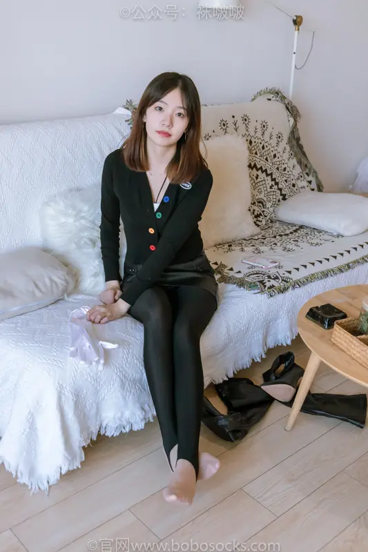 [BoBoSocks袜啵啵]NO.041 小甜豆-高跟长靴、黑色踩脚裤、肉丝 - BoBoSocks袜啵啵